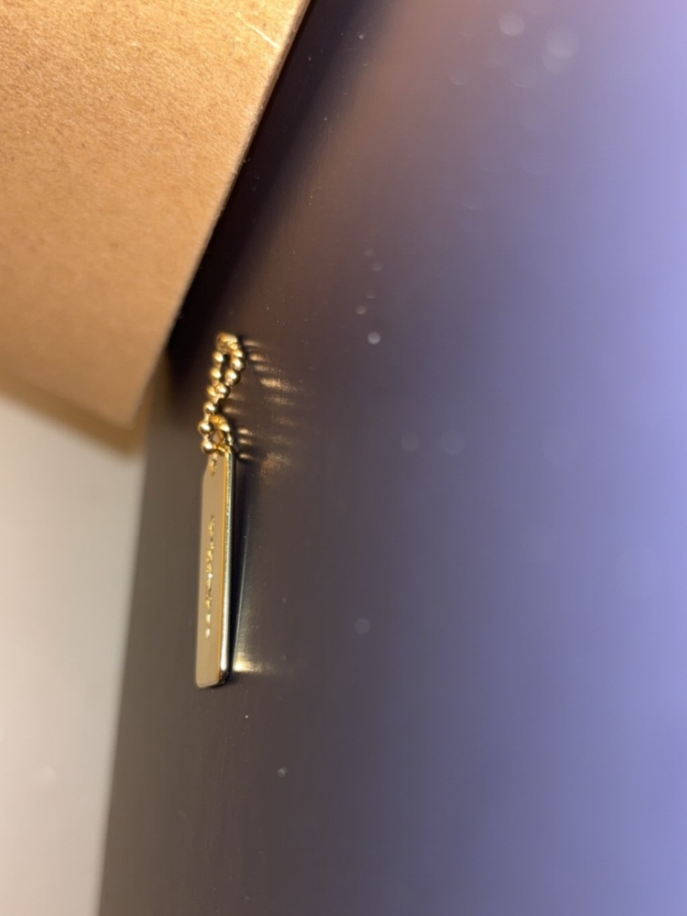 Coach mini Gold hang tag - Picture 5 of 8